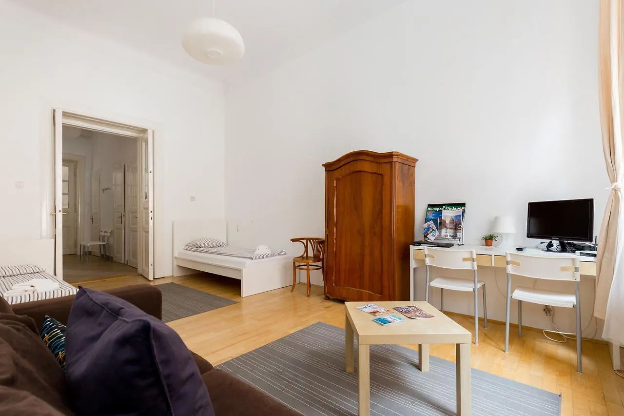 بودابست Kazinczy 32/Ii-Piano Central Apartments